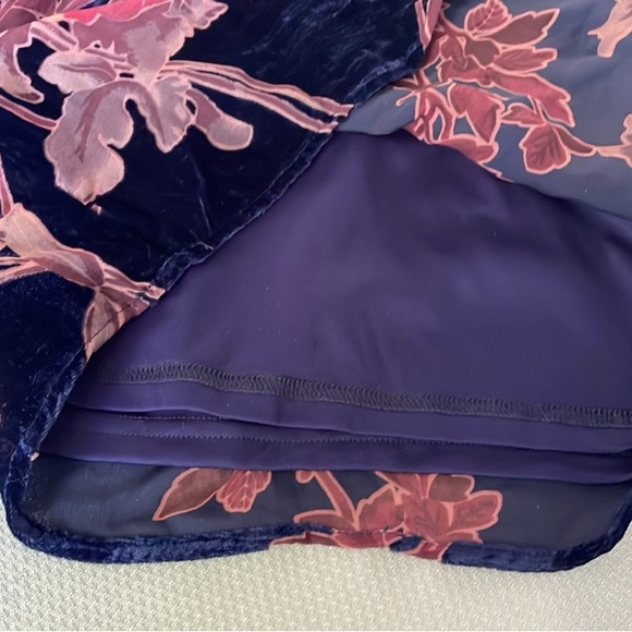 New Lucky Brand Floral Velvet Blue & Pink Burnout Off-Shoulder Top Size Small - Picture 7 of 8